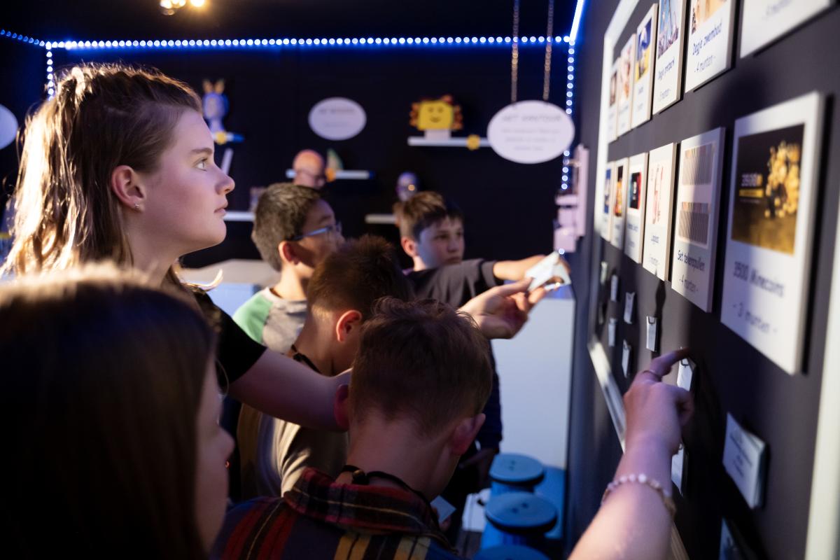 Leerlingen in actie tijdens GeldHeld in de Risk Factory